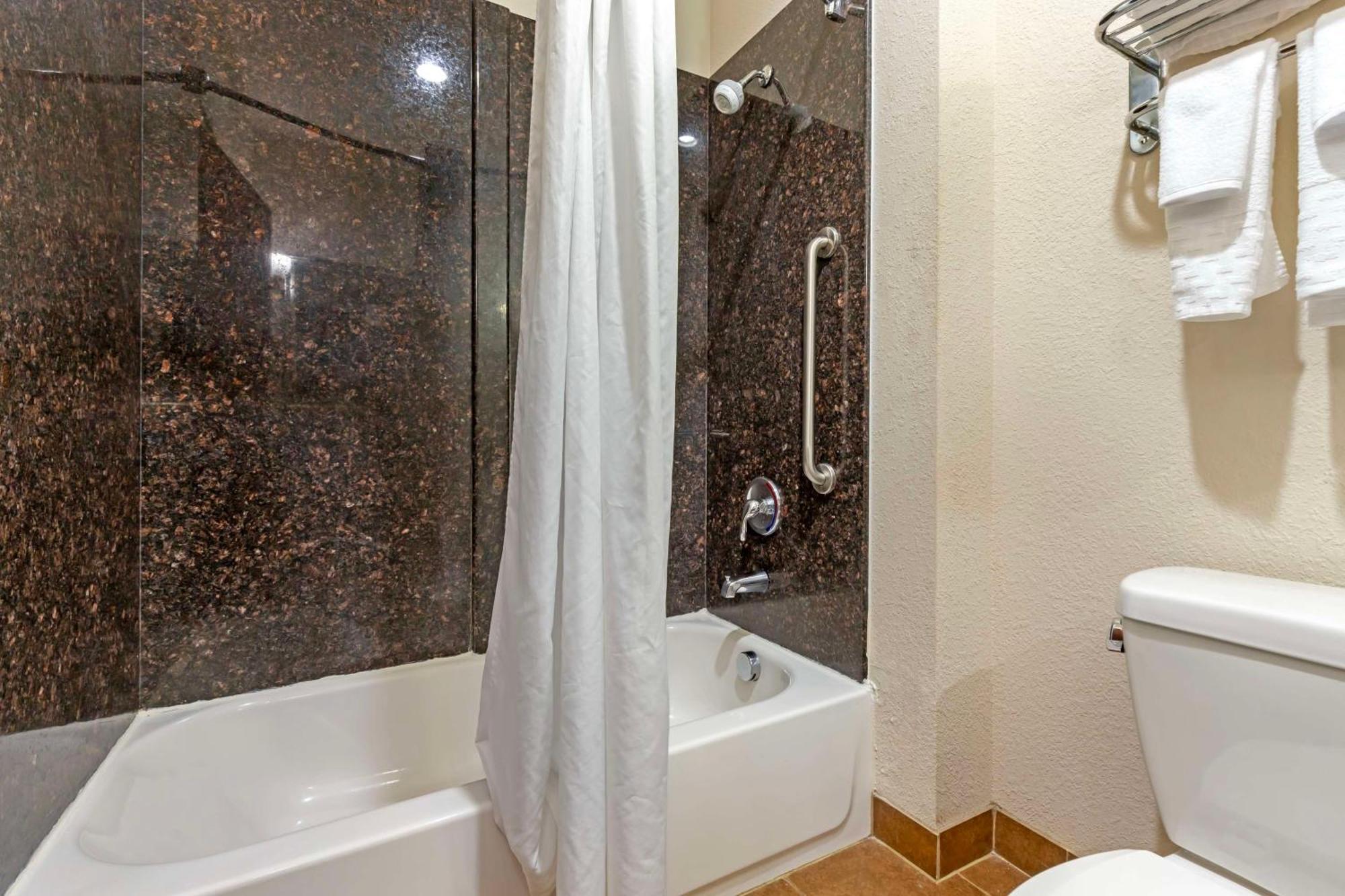 Best Western Plus Greenville South Piedmont Ngoại thất bức ảnh